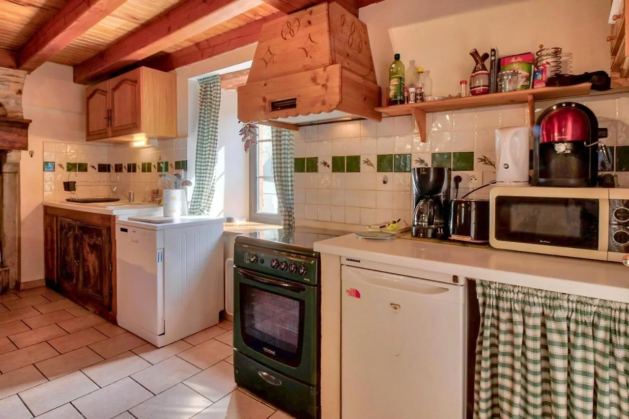 Villa Location A 5Mn De Saint Lary à Sailhan 0*,  France