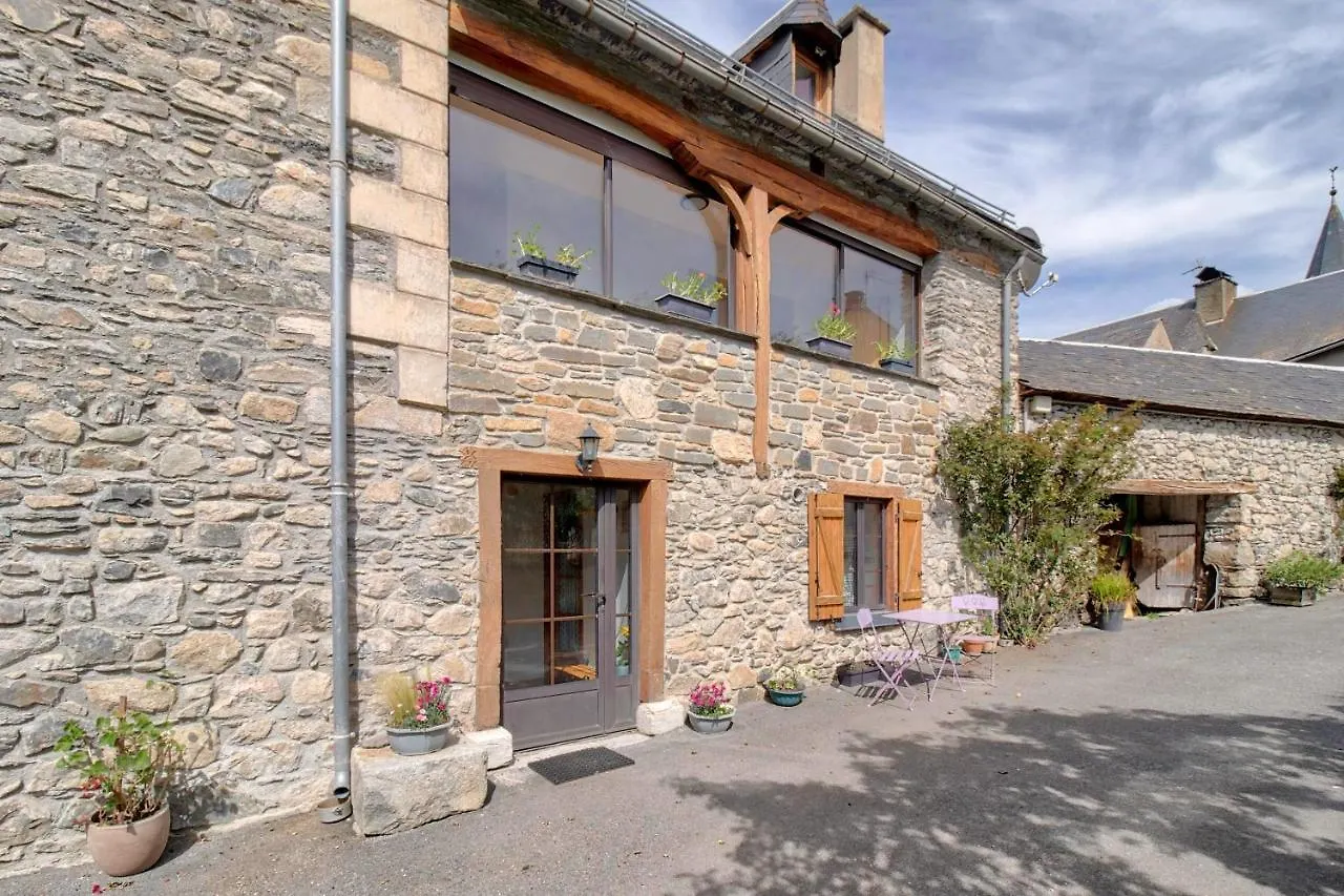 Villa Location A 5Mn De Saint Lary à Sailhan Hébergement de vacances